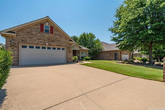 211 Willowbend Circle, Hot Springs, AR 71913