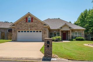 211 Willowbend Circle, Hot Springs, AR 71913