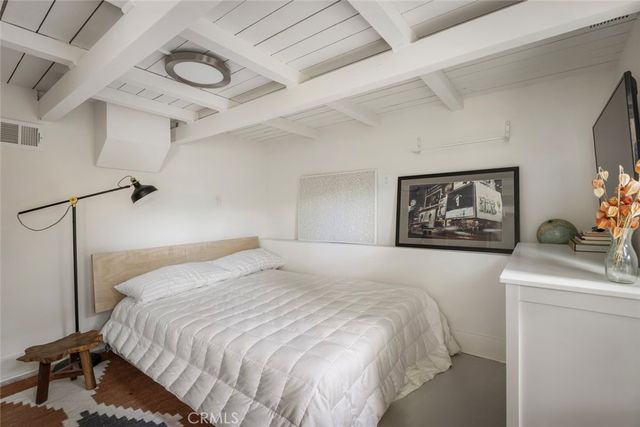 2304 W Avenue 31, Los Angeles, CA 90065