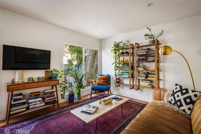 2304 W Avenue 31, Los Angeles, CA 90065