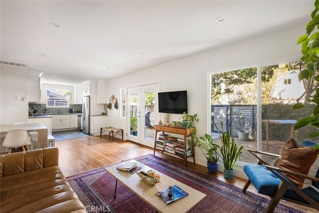 2304 W Avenue 31, Los Angeles, CA 90065