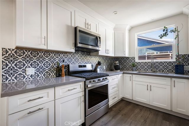 2304 W Avenue 31, Los Angeles, CA 90065