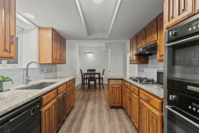 211 Willowwood Place, Duncanville, TX 75116
