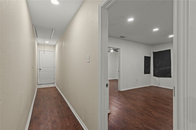 211 Willowwood Place, Duncanville, TX 75116