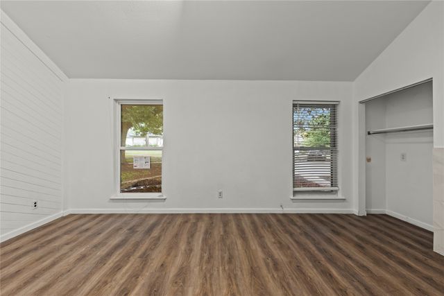 211 Willowwood Place, Duncanville, TX 75116