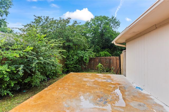 211 Willowwood Place, Duncanville, TX 75116