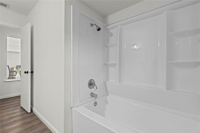 211 Willowwood Place, Duncanville, TX 75116