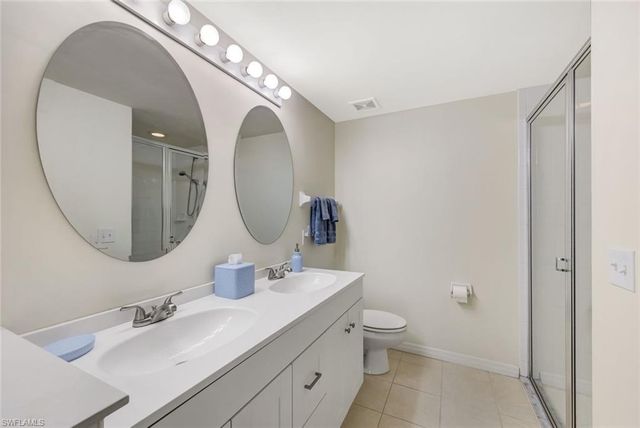 432 Valerie WAY 102, Naples, FL 34104