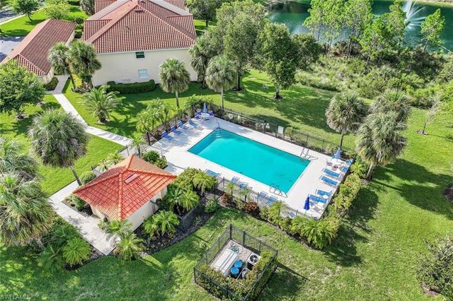 432 Valerie WAY 102, Naples, FL 34104