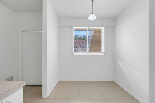 432 Valerie WAY 102, Naples, FL 34104
