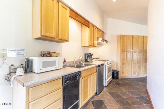 44920 Little Lake Road, Mendocino, CA 95460