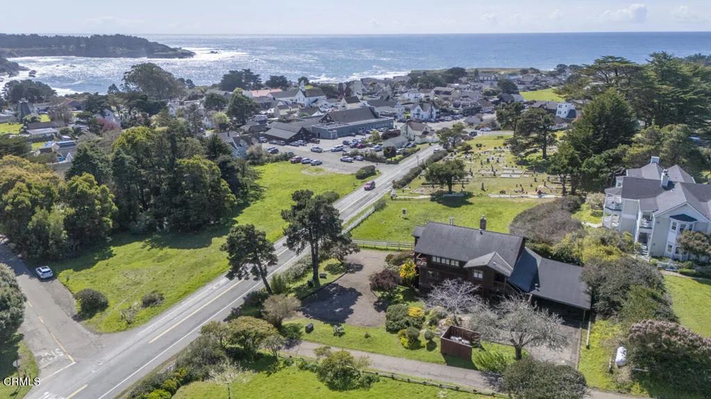 44920 Little Lake Road, Mendocino, CA 95460