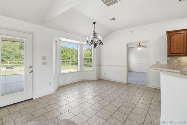13535 E 463 Road, Claremore, OK 74017