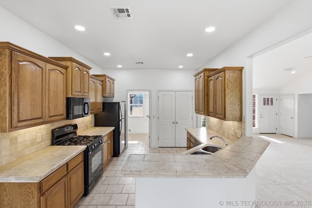 13535 E 463 Road, Claremore, OK 74017