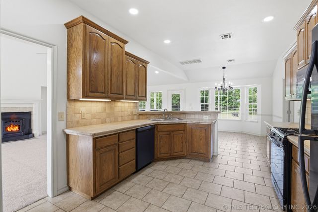 13535 E 463 Road, Claremore, OK 74017