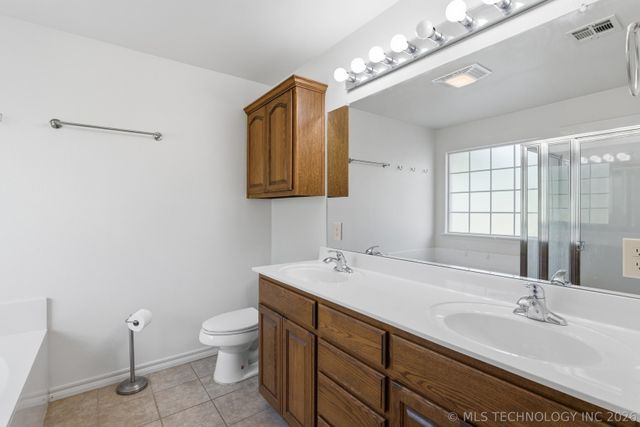 13535 E 463 Road, Claremore, OK 74017
