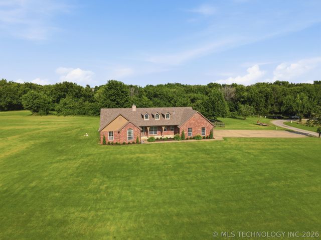13535 E 463 Road, Claremore, OK 74017