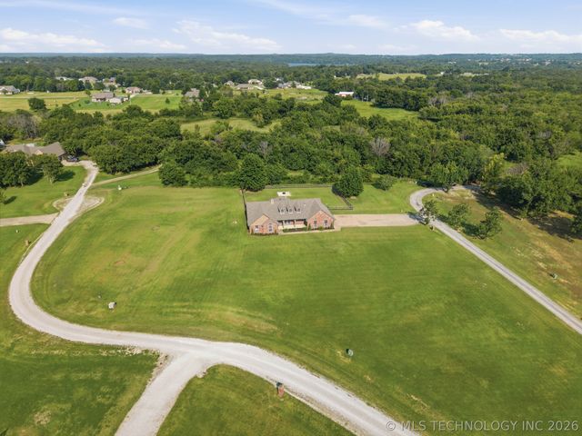 13535 E 463 Road, Claremore, OK 74017