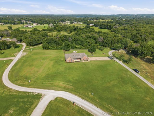 13535 E 463 Road, Claremore, OK 74017