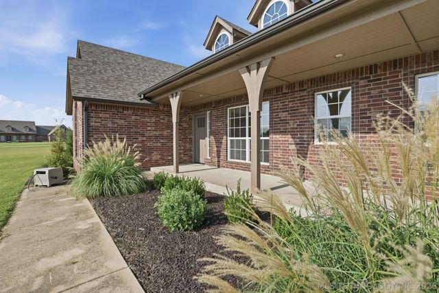 13535 E 463 Road, Claremore, OK 74017