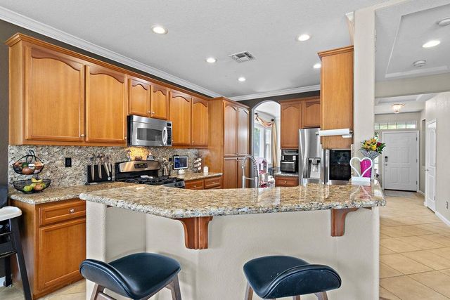 1724 Vintage Cir, Oakdale, CA 95361