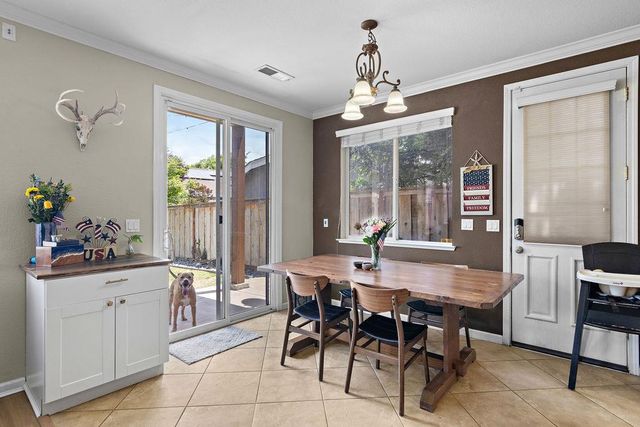 1724 Vintage Cir, Oakdale, CA 95361