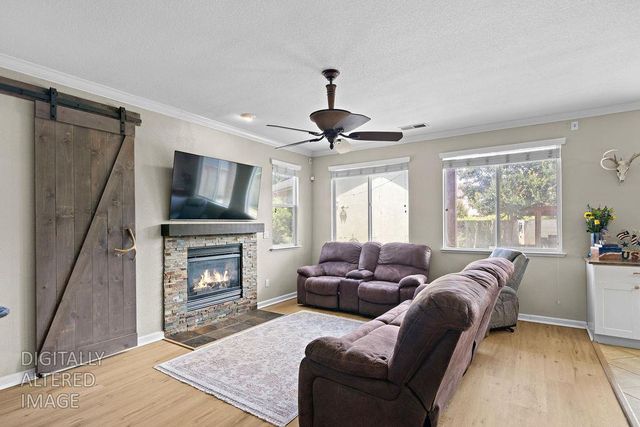1724 Vintage Cir, Oakdale, CA 95361