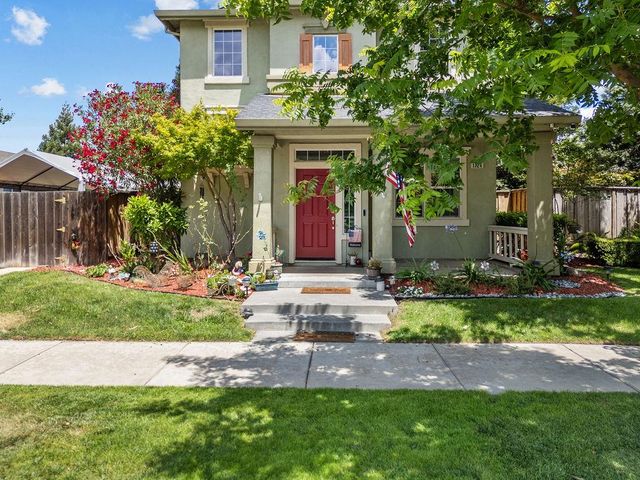 1724 Vintage Cir, Oakdale, CA 95361