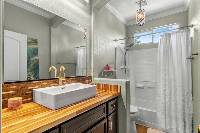 1724 Vintage Cir, Oakdale, CA 95361