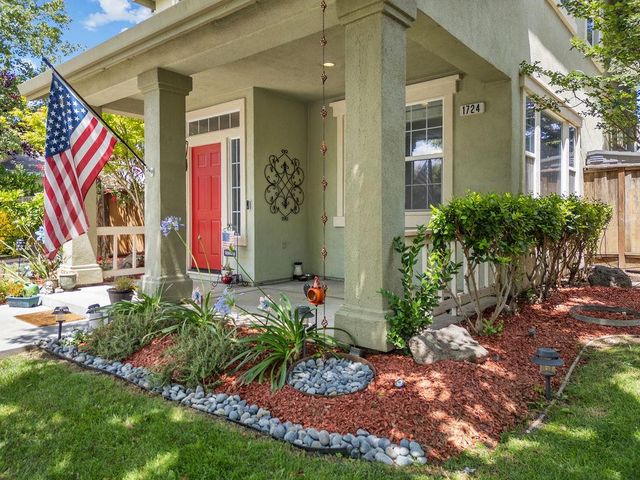 1724 Vintage Cir, Oakdale, CA 95361