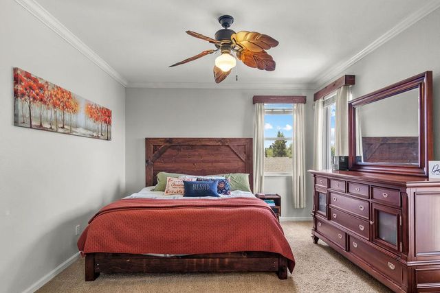 1724 Vintage Cir, Oakdale, CA 95361
