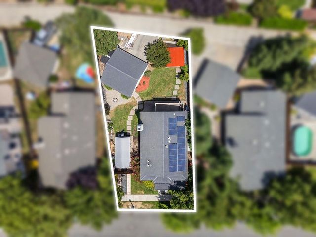 1724 Vintage Cir, Oakdale, CA 95361