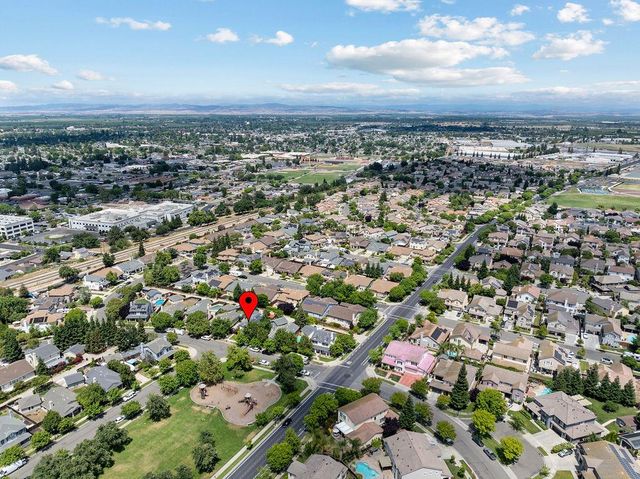 1724 Vintage Cir, Oakdale, CA 95361