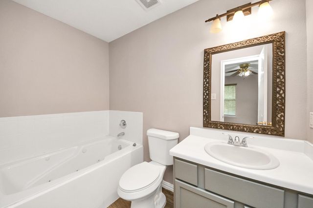 3919 Vauxhall Drive S, Houston, TX 77047