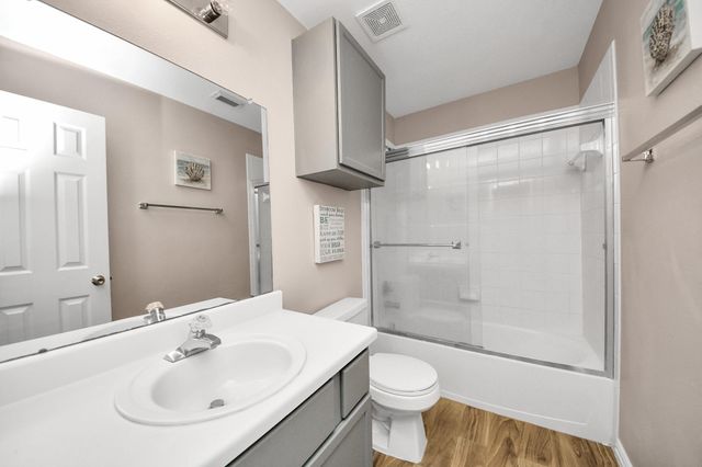 3919 Vauxhall Drive S, Houston, TX 77047