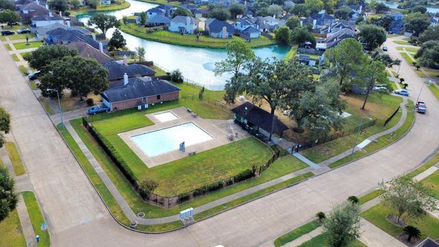 3919 Vauxhall Drive S, Houston, TX 77047