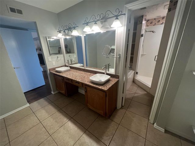 2317 Sharpshire Lane, Arlington, TX 76014