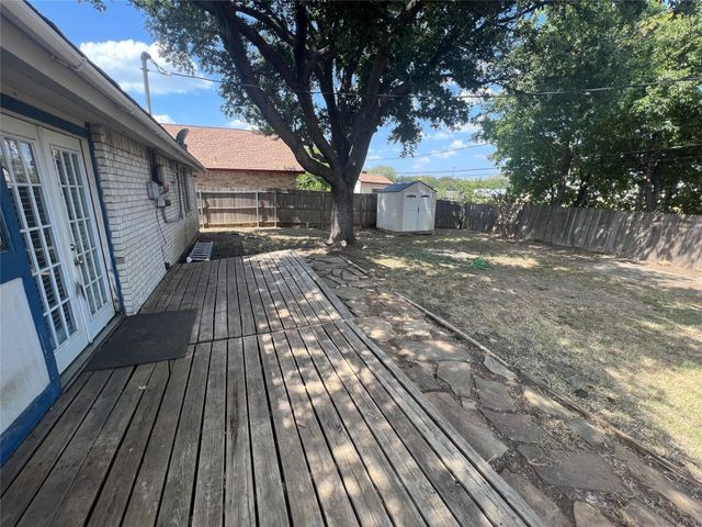 2317 Sharpshire Lane, Arlington, TX 76014