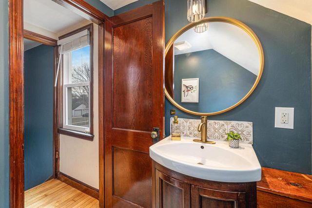 3527 S 82nd STREET, Milwaukee, WI 53220