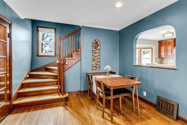 3527 S 82nd STREET, Milwaukee, WI 53220