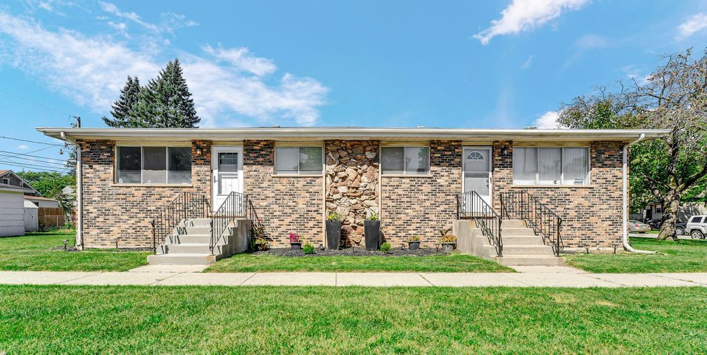 816 Mackinaw Avenue WEST, Calumet City, IL 60409