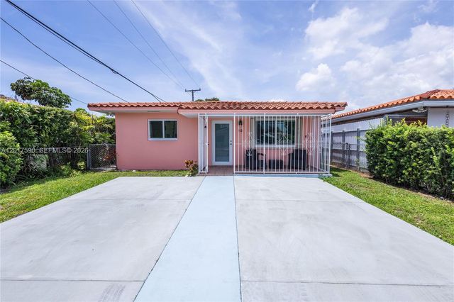 10 NW 60th Ct, Miami, FL 33126