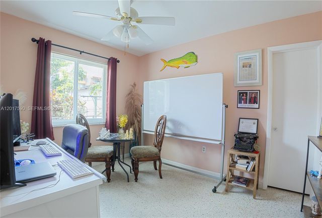 10 NW 60th Ct, Miami, FL 33126