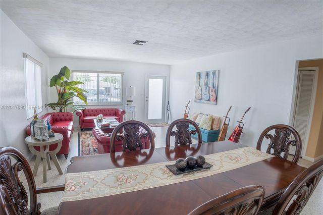 10 NW 60th Ct, Miami, FL 33126
