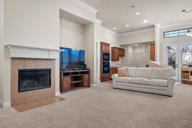 4900 Ridglea Hills Court, Fort Worth, TX 76116