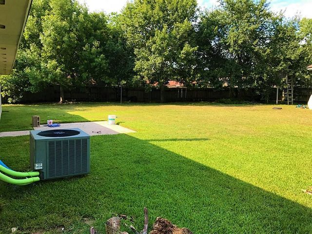 7351 Sonnet Glen Lane, Houston, TX 77095