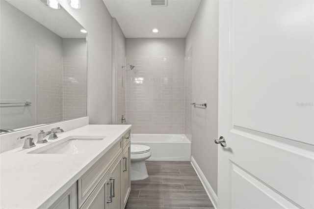 2126 SYLVESTER PALM LANE, Bradenton, FL 34212