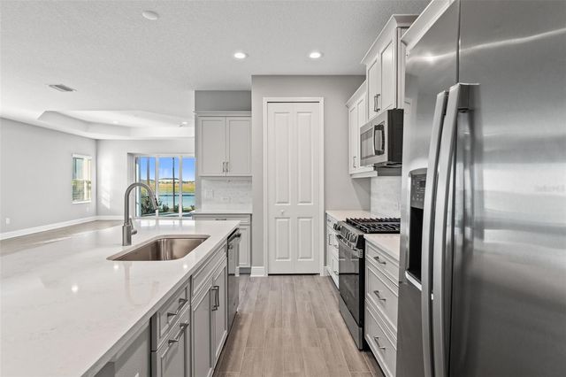 2126 SYLVESTER PALM LANE, Bradenton, FL 34212