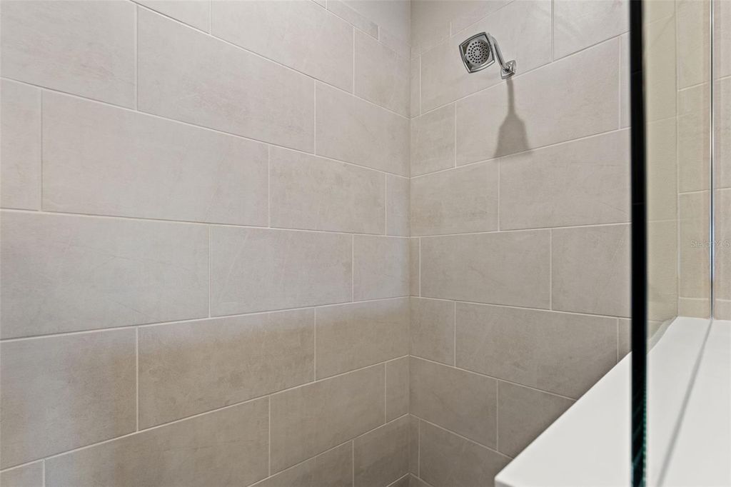 Image 13 of property listing at 2126 SYLVESTER PALM LANE, Bradenton, FL 34212