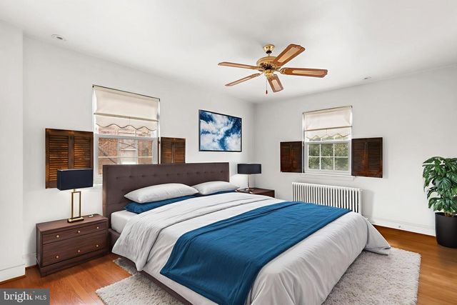 301 S IVY ST, Arlington, VA 22204